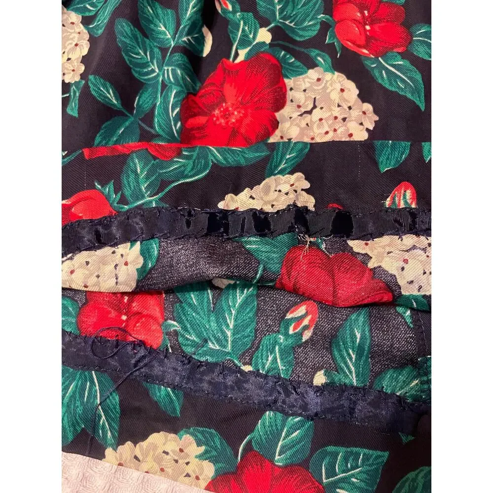VTG Jones New York Red & White Floral Cottage Core Grandma Midi Skirt Size 8